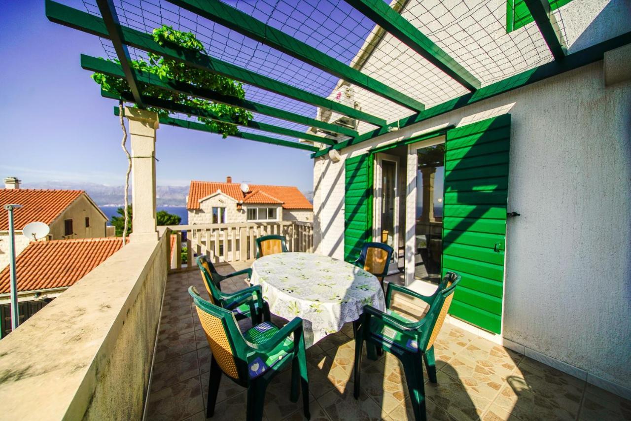 Apartments With A Parking Space Postira, Brac - 18472 Kültér fotó